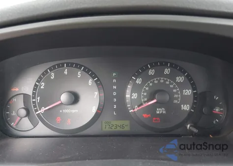 2005 Hyundai Elantra Gls/Gt from USA, damaged, VIN KMHDN46D25U983179